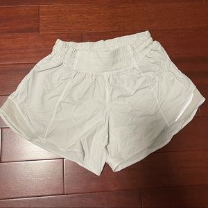 Lululemon hotty hot shorts size 4 tall
